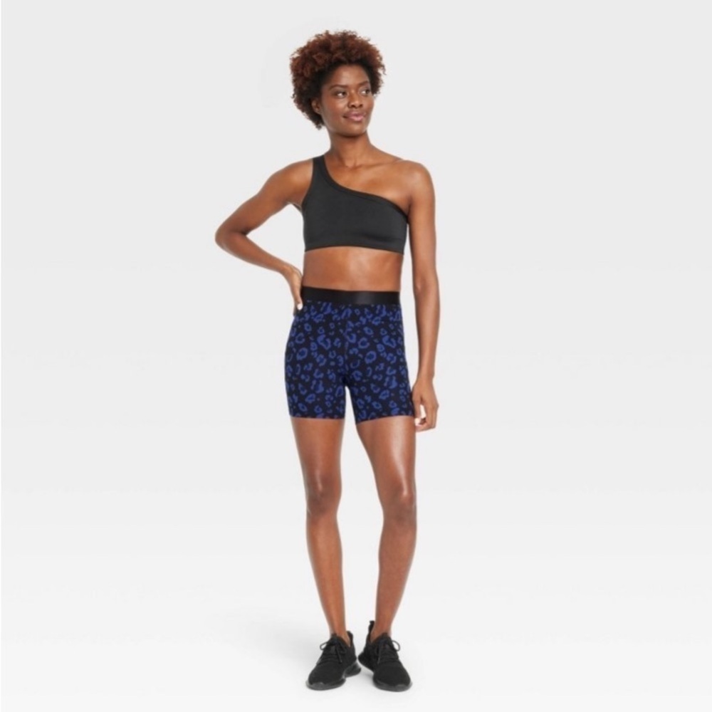 Women's High-Rise Elastic Sculpt Shorts 5" All in Motion Blue Animal
Print NWT